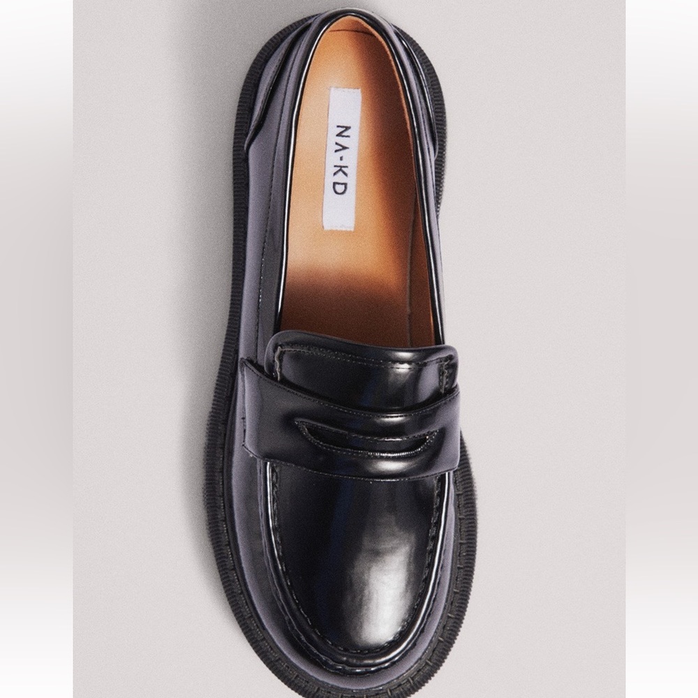 NWT NA-KD Chunky Retro Loafers, Black